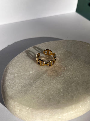 gold “MAILLONS MARINE” ring