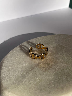 gold “MAILLONS MARINE” ring