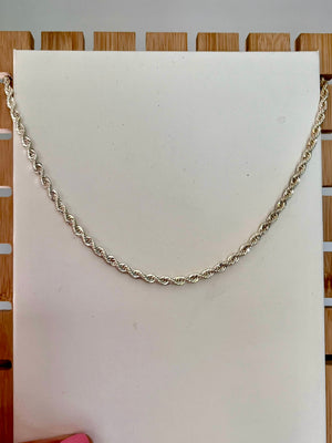 Silver twisted chain necklace