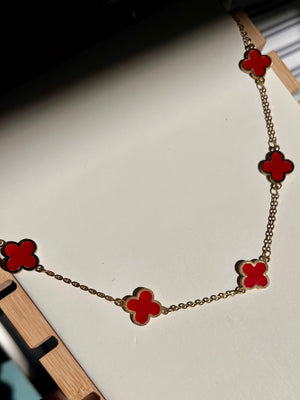 Collier « TRÈFLE ROUGE »