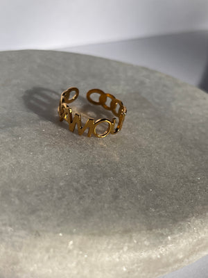“LOVE” ring in gold stainless steel